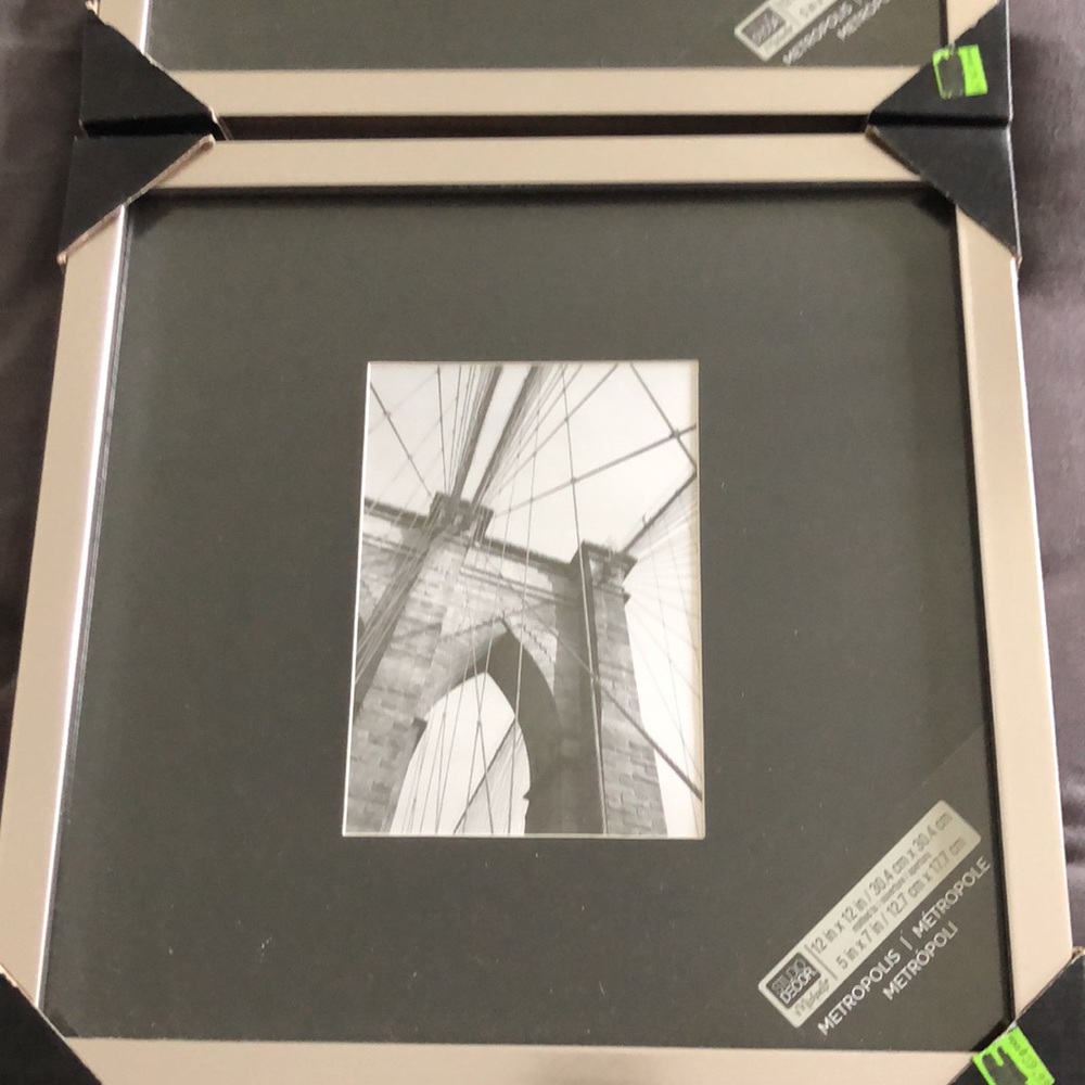 Set of frames - Picture 3 of 6